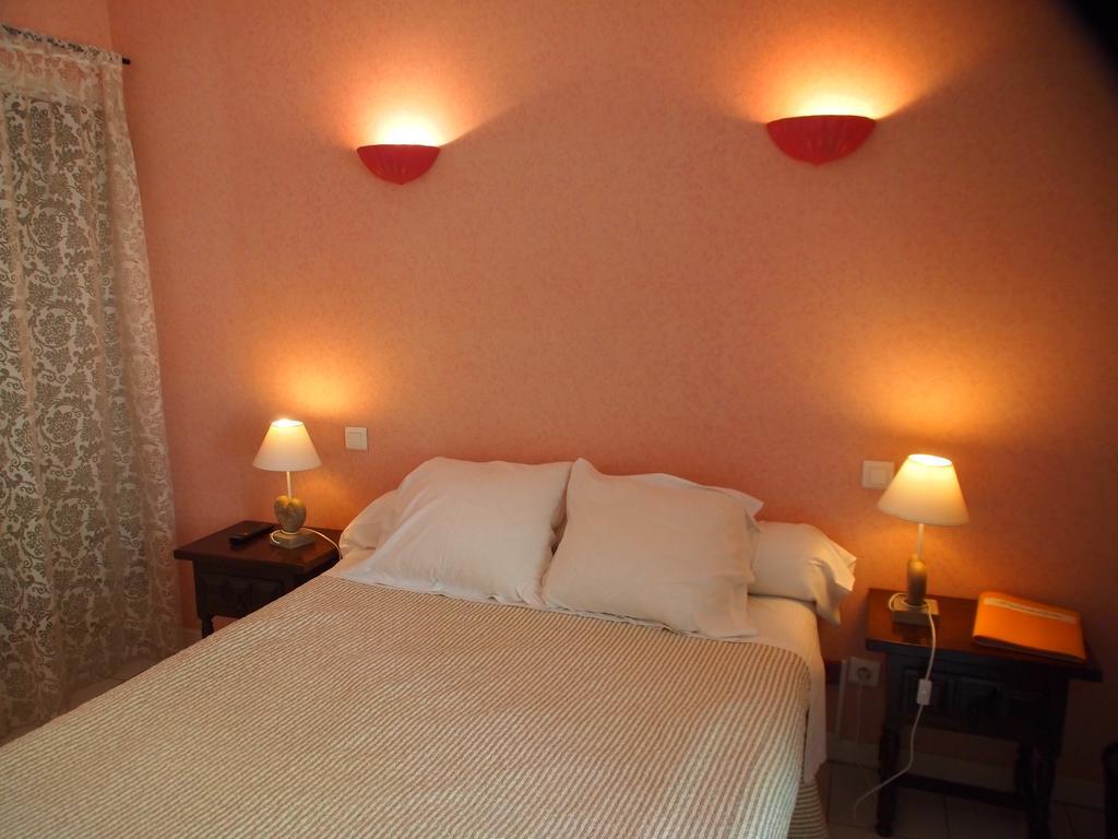 Hotel Emma Calve Millau Zimmer foto