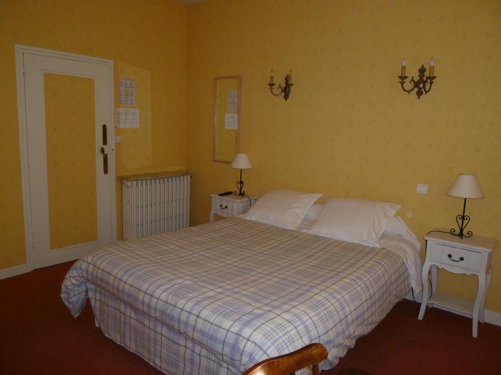 Hotel Emma Calve Millau Zimmer foto